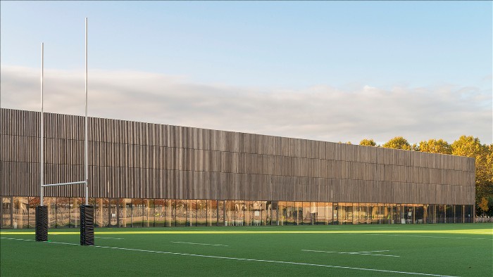 Le Gallo Sports Complex in Boulogne: architecture using heat-treated wood that has charm!