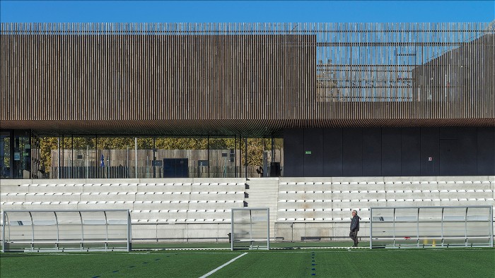 Le Gallo Sports Complex in Boulogne: architecture using heat-treated wood that has charm!