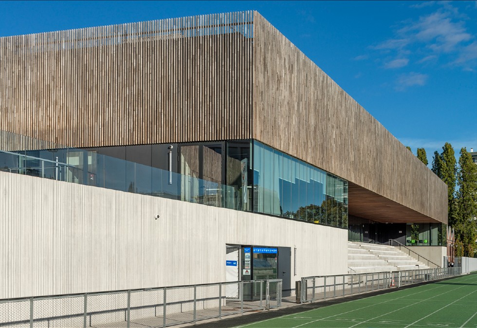 How to successfully combine materials in your projects with wood as a key player