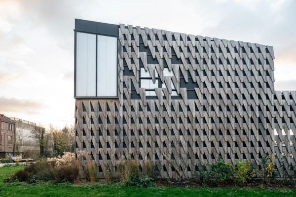 Amiens zoo with a wood cladding