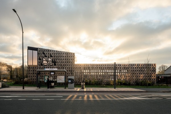 Amiens zoo with a wood cladding