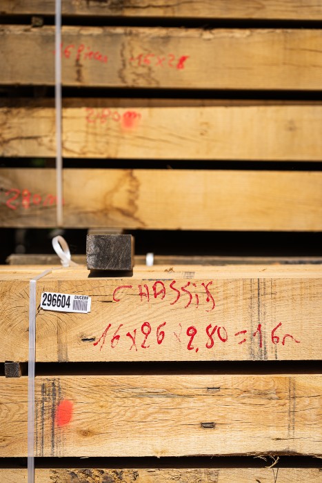 Oak industrial crossing timbers, and sleepers : A professional guide