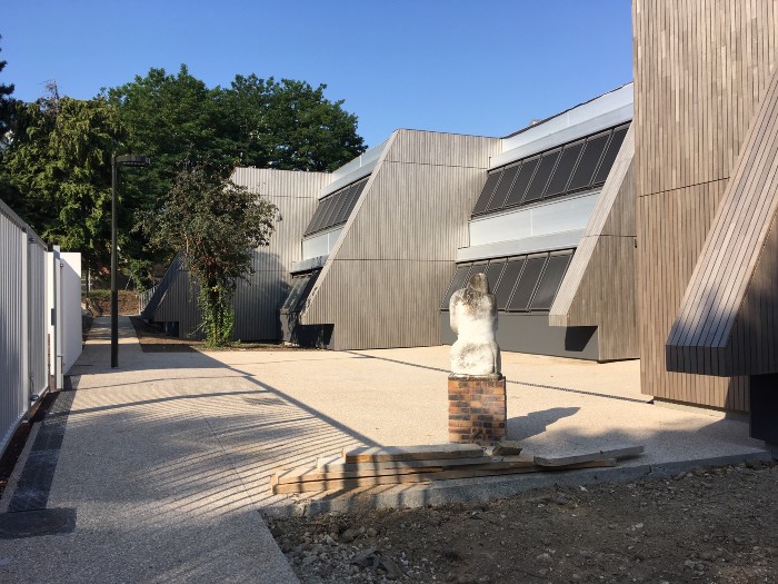 With THT poplar, the school at Saint-Germain-en-Laye is both attractive and environmentally friendly!