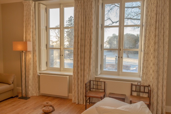 Château de Damblain: Custom oak finger jointed scantlings for exceptional exterior joinery