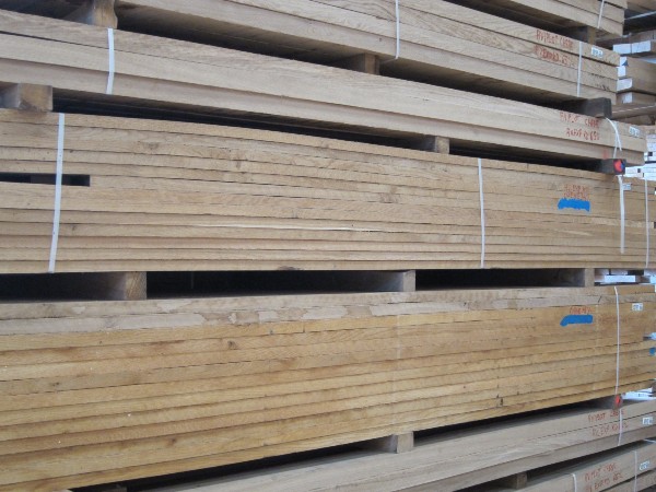 Square-edged oak timber Export KD
