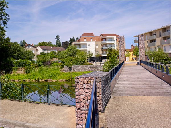 Footbridge