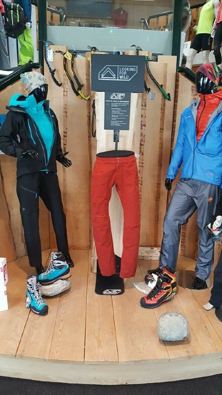 Clothing display racks