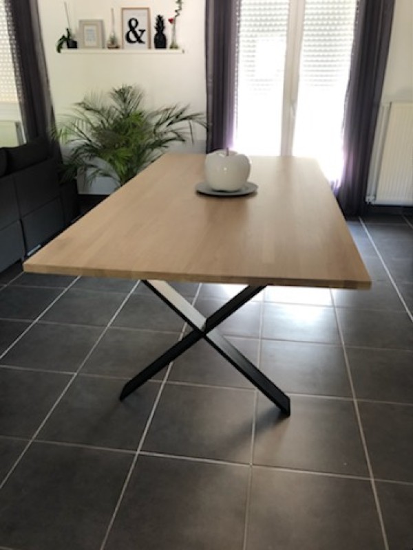 Table in Patchwood® oak