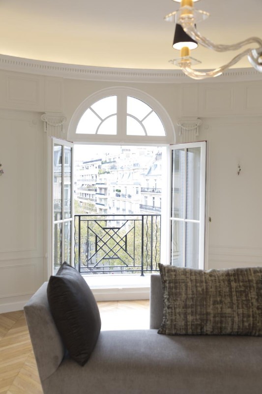 Joinery of a Parisian flat